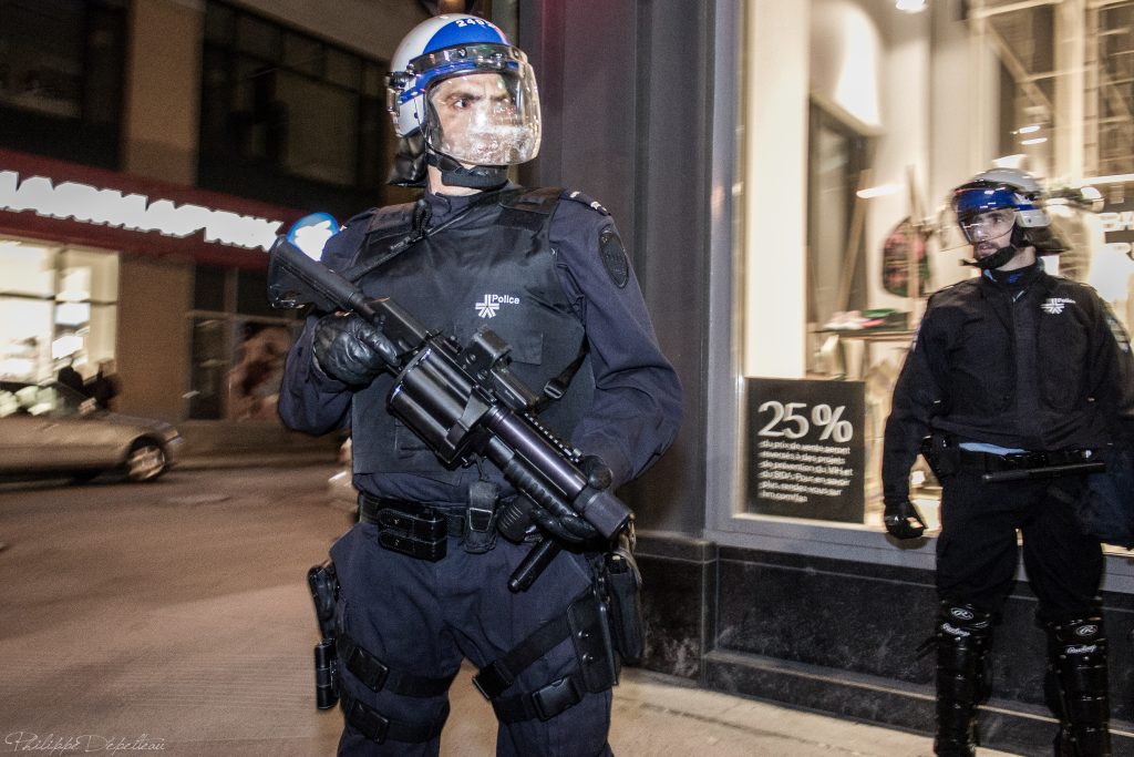 Spvm Riot SPVM Riot Cop with ARWEN 37 launcher – Philippe Dépelteau